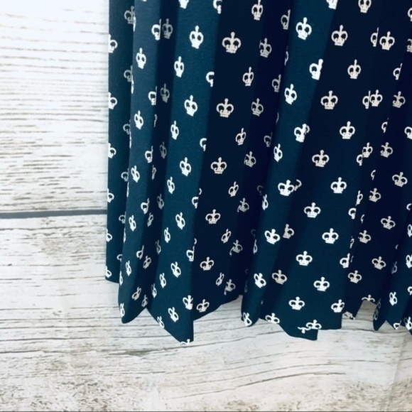 Vintage Josephine Chaus Crown Print Pleated Skirt Size 10 - Picture 7 of 14